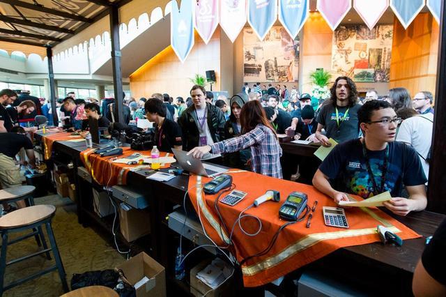 什么是牌面，央视发布年度百大有爱瞬间，EDG排在第77