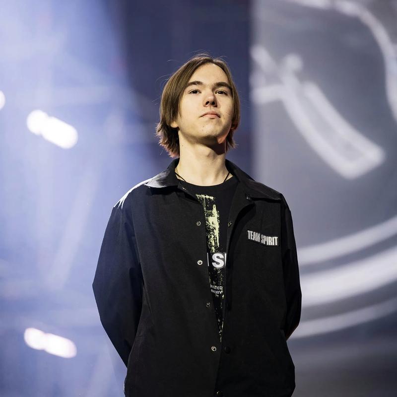 s1mple 和 kennyS 将在中国对战