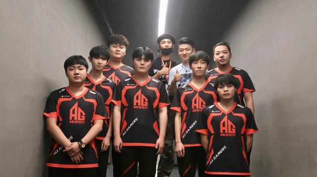 Fnatic 被 GIANTX 从 VCT 2025： EMEA 第二阶段淘汰