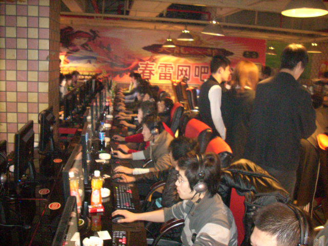 CSGO BLAST秋季赛：火力全开，小蜜蜂Vitality 2-1 击败G2